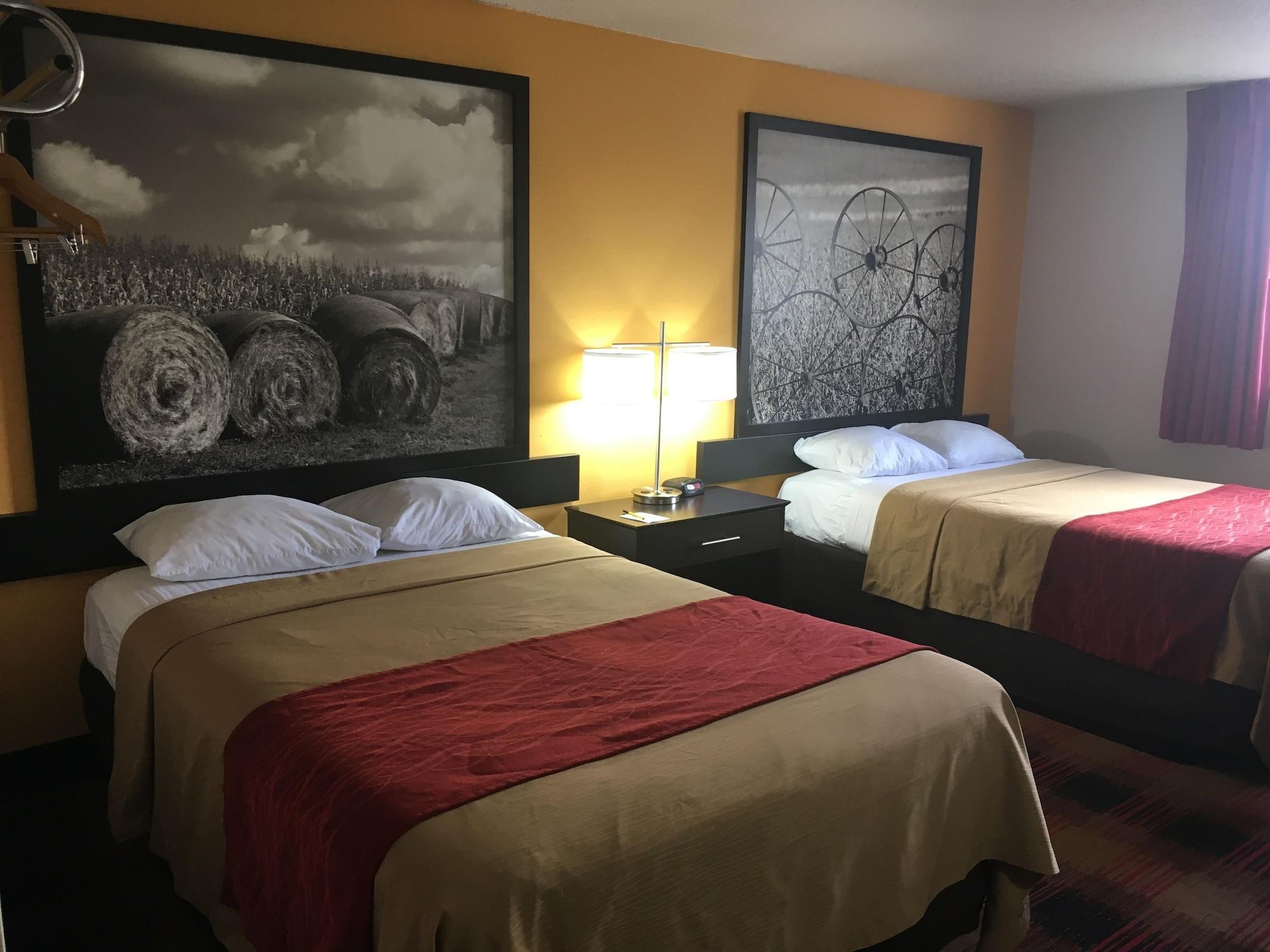 Super 8 By Wyndham Ames Hotel Bagian luar foto
